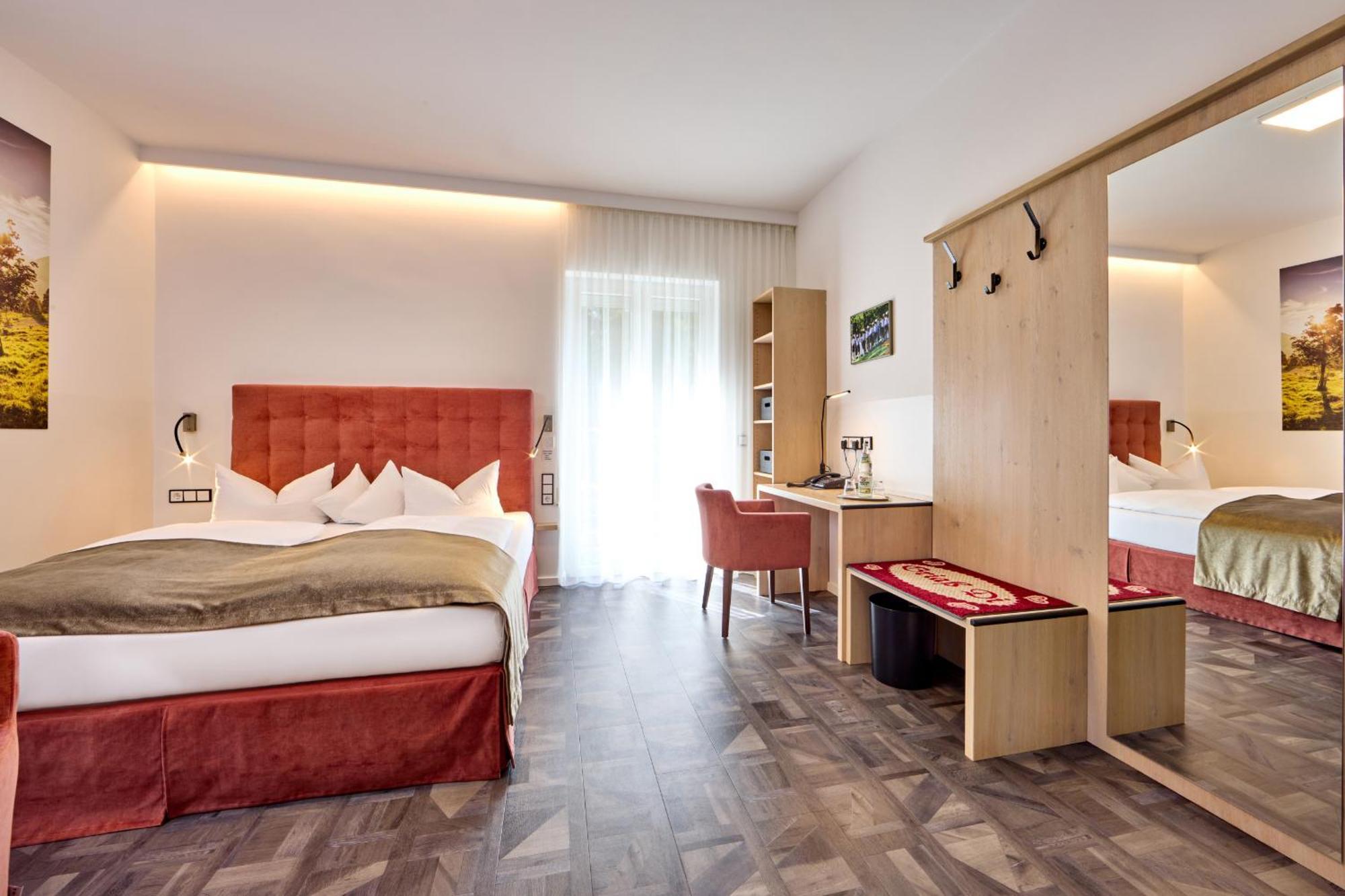 Aura-Hotel Saulgrub Bagian luar foto